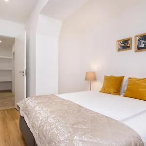 Whome | Graca Premium #23 Lisbona